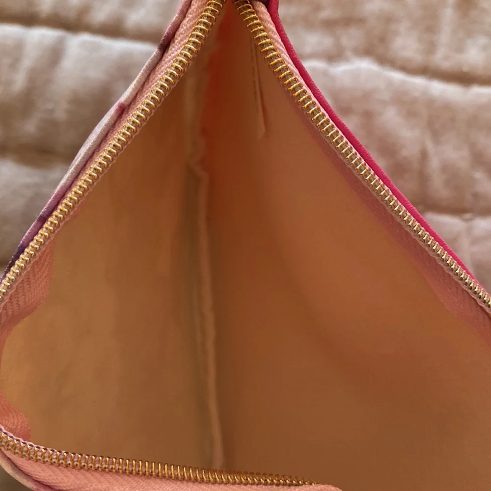 Ipsy bag - Picture 4 of 4